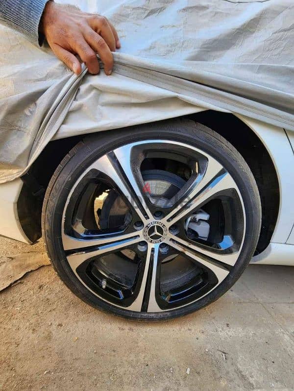 Mercedes w206 OEM rims and tires 4