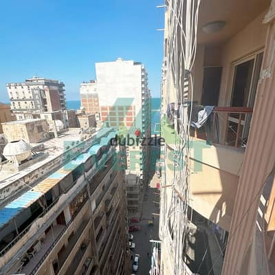 شقة فاخرة للبيع في قلب سيدي بشر - الإسكندرية العنوان: شارع قهوة العزيزيه، سيدي بشر المساحة: 135 متر مربع عدد الغرف: 3 عدد الحمامات: 1 الطابق: 15