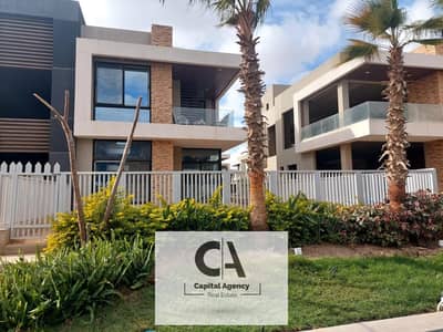 Villa for sale at cash price in the most distinguished compound in the Fifth Settlement in front of the American University - Midtown East New Cairo C