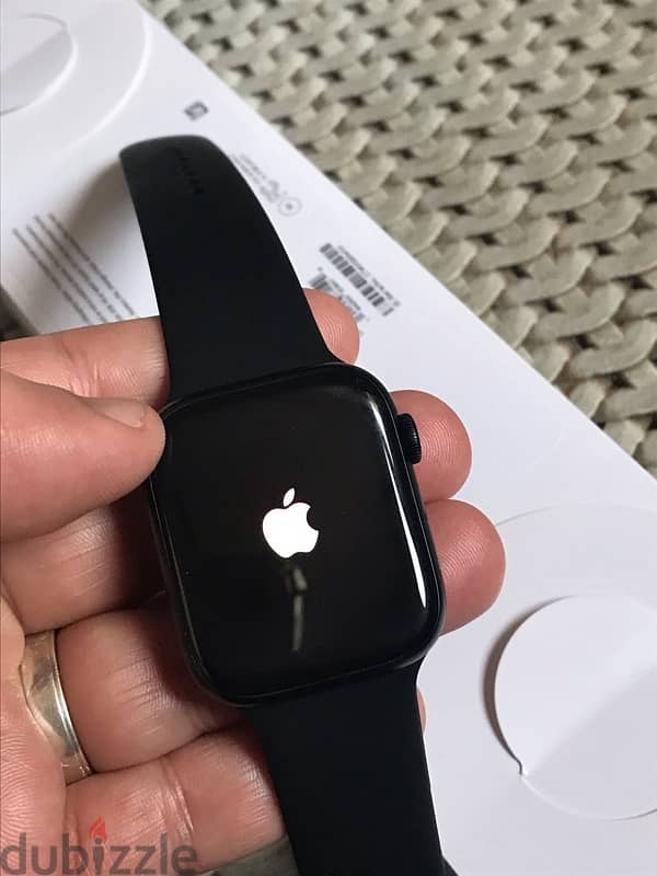 Apple Watch series 8 - GPS - 32GB - New 1