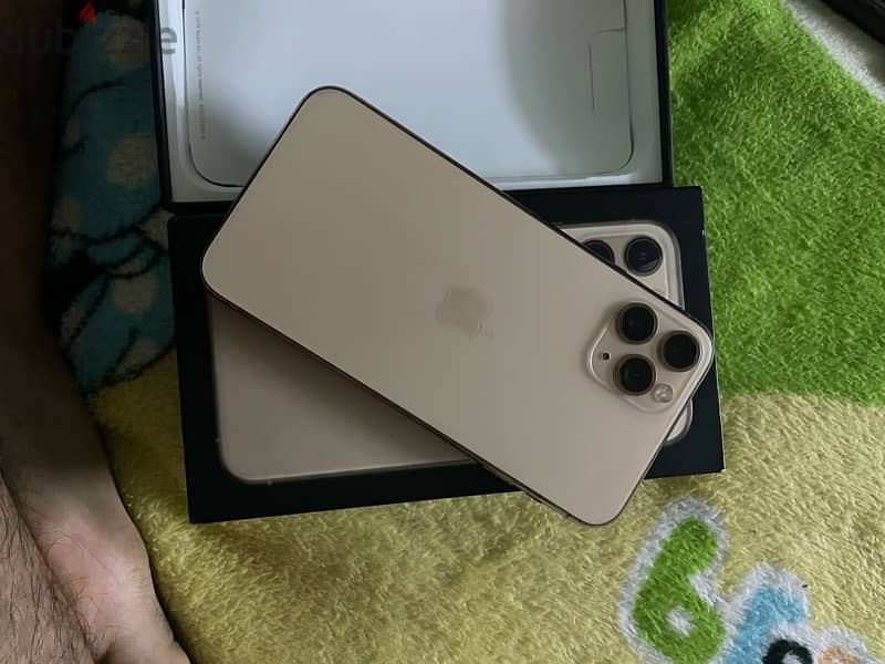 ‏iPhone 11 Pro ‏ قابل للتفاوض 1