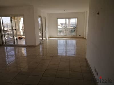 Apartment for rent in the best phases of Madinaty, Phase 3, B3 Buildings, third floor, 211 square meters, in front of the mosque and services, facing