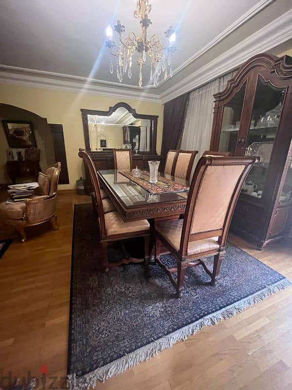 Classic Dining Room 0