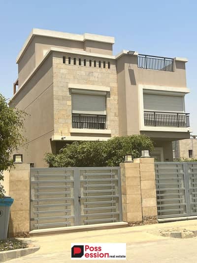 Villa for sale 158 m in installments in Taj City Compound in front of Cairo Airport and the Police Academy Settlement on Suez Road with a 43% discount