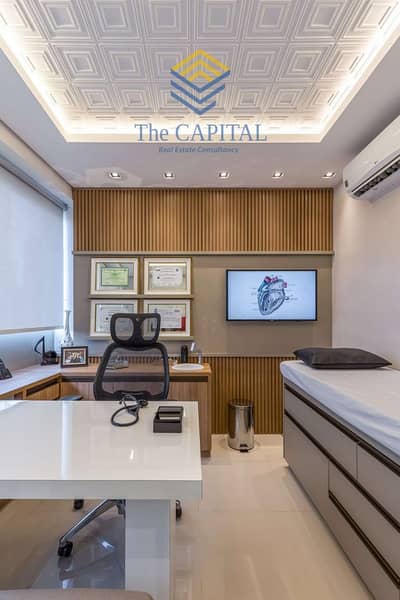 بخصم ( 460 الف ) عياده كاملة التشطيب للبيع في العاصمه الاداريه امام حي السفارات clinic for sale in new capital