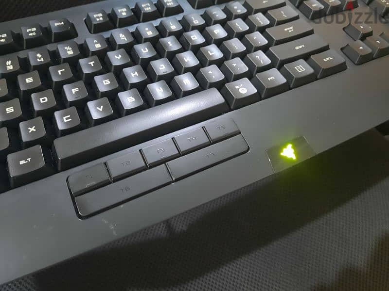 Razer Anansi | RZ03-0055 1