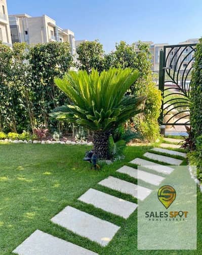 Villa with a private garden for sale at half price, Prime location in Sarai Compound, minutes from the Fifth Settlement, with installments over 12 yea