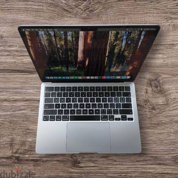 Macbook air m2 13.6 inch Ram 16gb storage 1TB 2