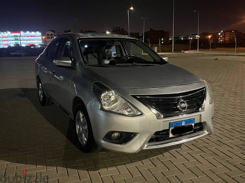 Nissan Sunny 2018 0