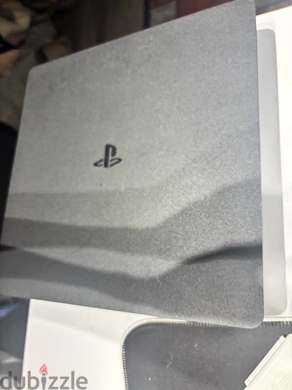 playstation 4 slim 1