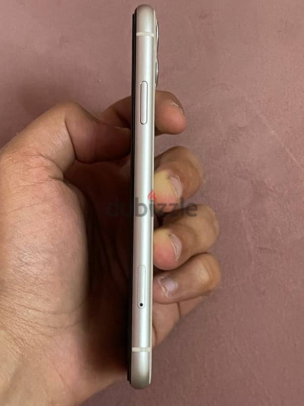 iPhone 11 64GB 8