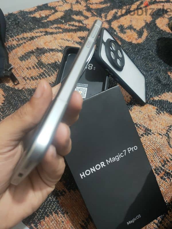 Honor magic 7pro 5