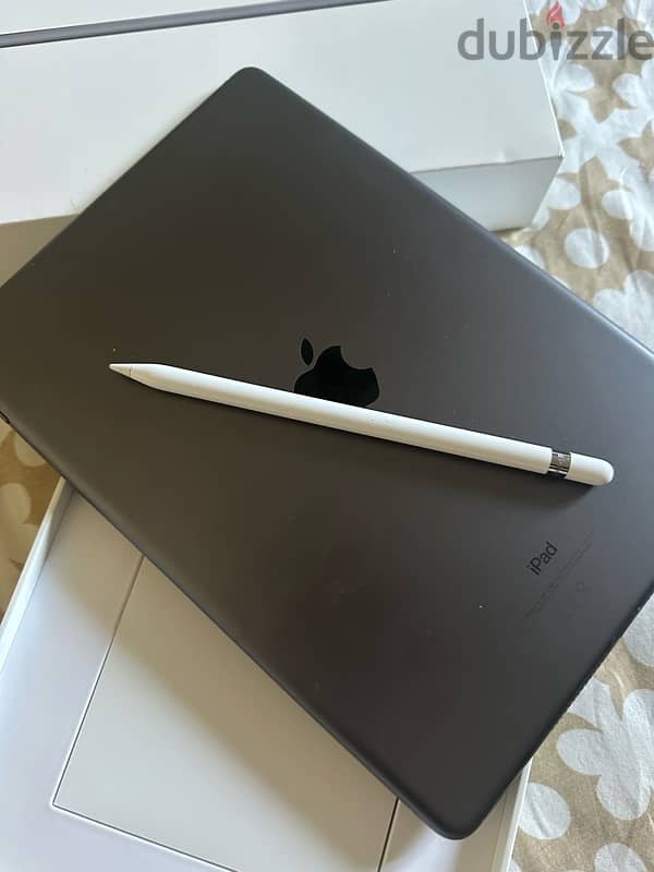 ipad 9th generation 64 gb / ايباد ٩ ٦٤ جيجا /apple pen, قلم ابل 2