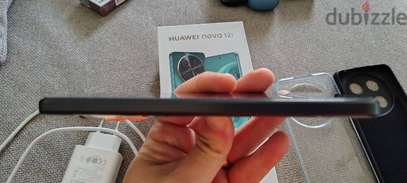 Huawei Nova 12i 6