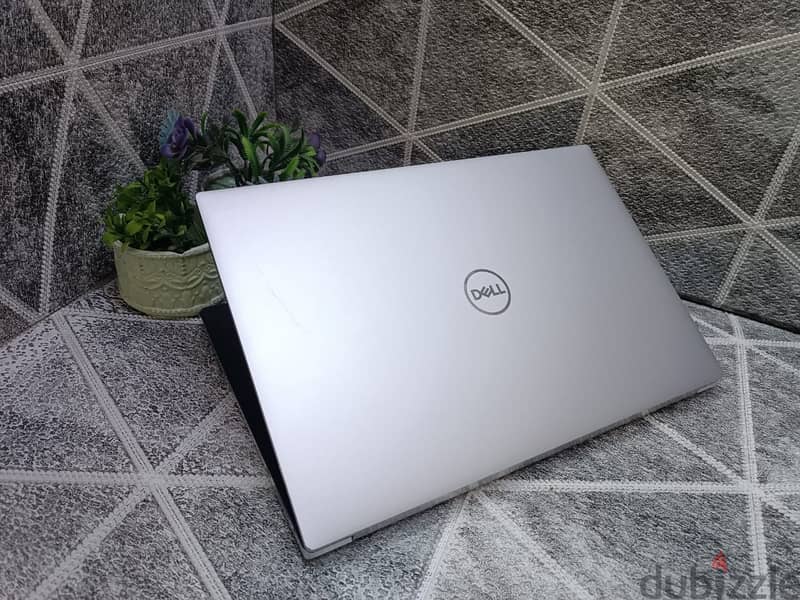 Laptop Dell XPS 15 - 9500 4