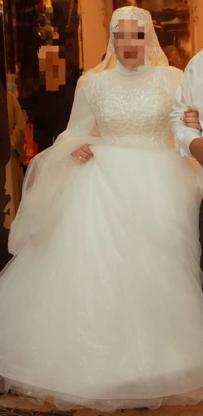 Stunning Wedding Dress – Worn Only Once!