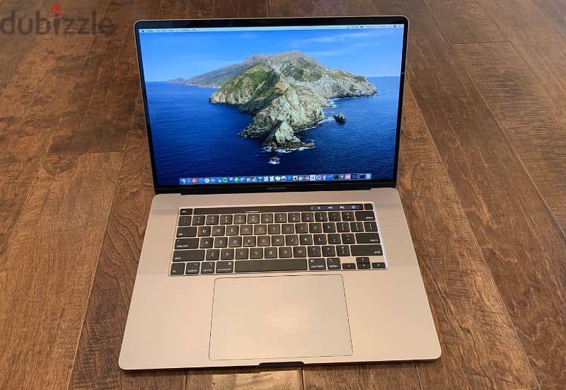 MacBook Pro 16-inch (2019) Core i9 32GB RAM 512 SSD GPU 4GB 0