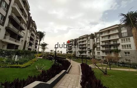 Apartment for sale in Madinaty, immediate delivery, with a park and garden view, Talat Mostafa, ground floor, without a garden