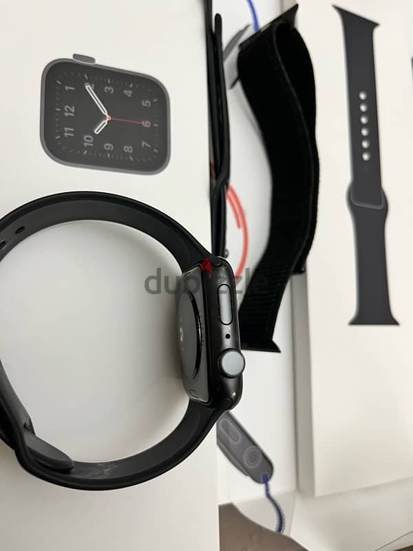 Apple watch SE 44 grey 0