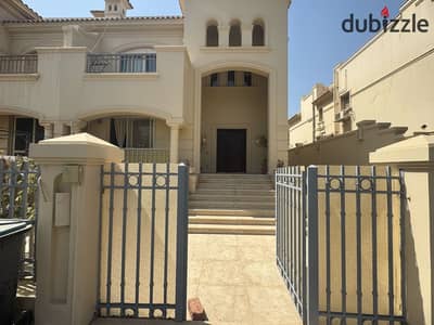 For sale, a villa in Patio 1, Fifth Settlement, 560  meters, fully finished and furnished ((resale))