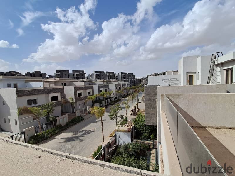 Twin House for sale beside Mall of Egypt in Sun Capital 6 October - 10 years Installments 0