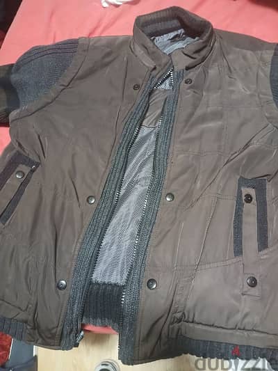 Stylish Brown Jacket – Warm, Durable, and Ready for Winter