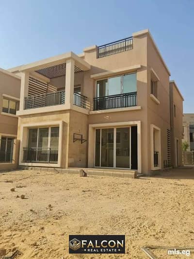 With a 42% discount for a quick sale,Villa 158meter  for sale in Taj City Compound, Fifth Settlement, New Cairo, on the Suez Road and the Ring Road, a