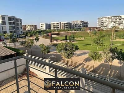 At a fabulous price, an apartment in the most distinguished phase of Taj City Compound, Fifth Settlement, New Cairo, opposite Gate 2 of the airport an