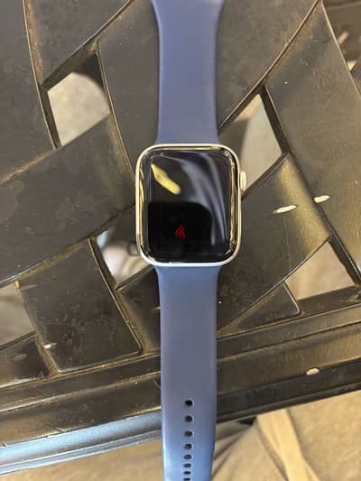 apple watch se nike edition battery 89