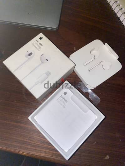 apple earpods lightning original سماعة ابل