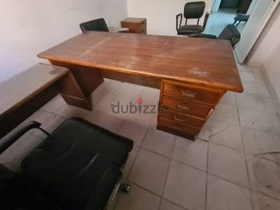 مكتب مستعمل
