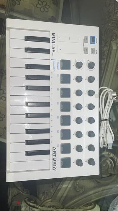 Arturia Minilab MK2 MIDI Controller