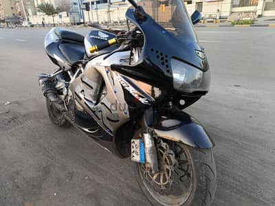 Honda cbr 919