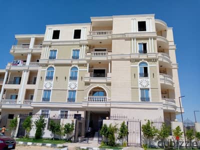 Immediate receipt of a ready-to-move-in apartment with meters installed in the Fifth Settlement,, Bahri, 166 square meters