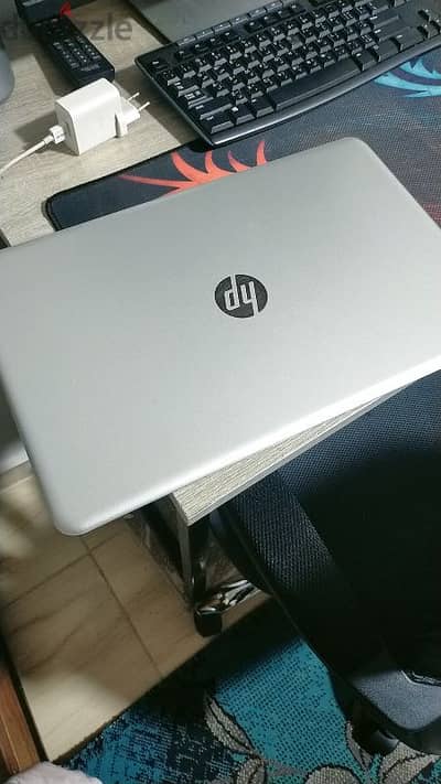 لاب hp  بسعر لقطه