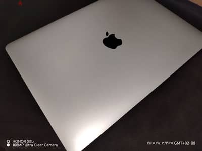 MacBook Pro 2020 (i5, 256GB SSD, 8GB RAM) حالة ممتازة