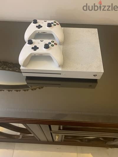 Xbox one s 1TB from KSA + two controllers + games