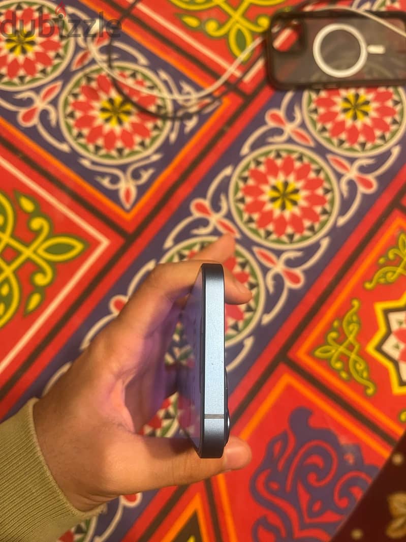 بدل  Samsung s23ب  iPhone13 1