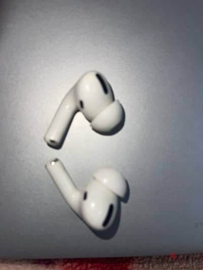 airpods فردتين ايربودز برو اصلي