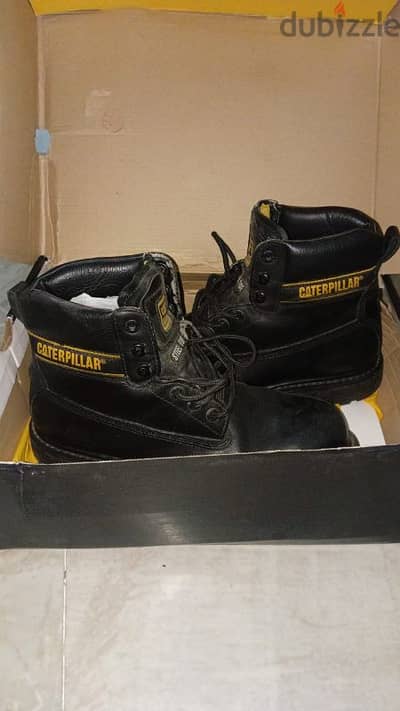 caterpillar black safety shoes  حذاء سافتي