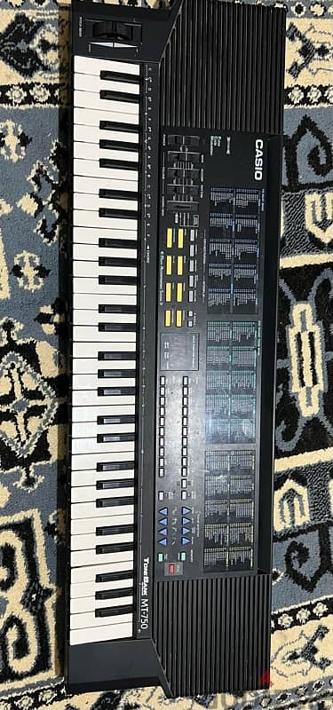 Casio tonebank keyboard MT-750