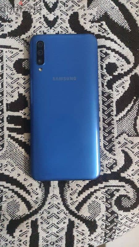 Samsung a50 0