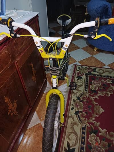 عجلة bmx