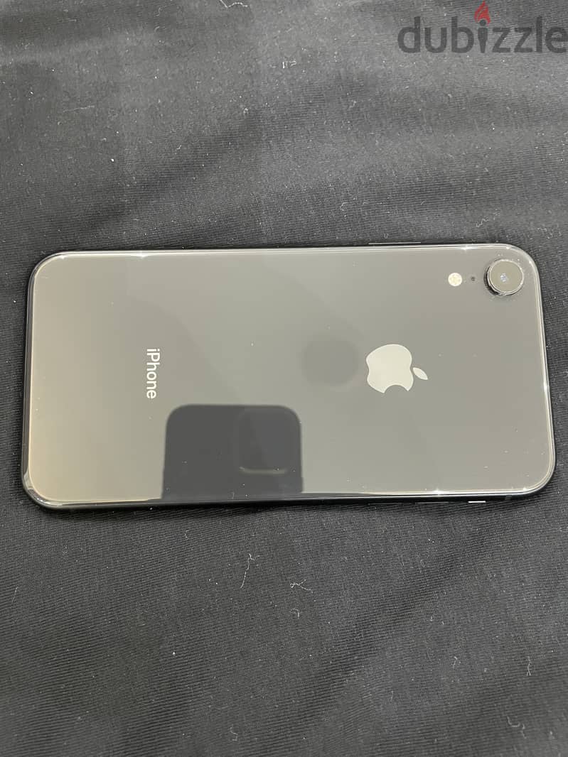 iPhone XR (64GB) refurbished (USA)  in excellent condition 4