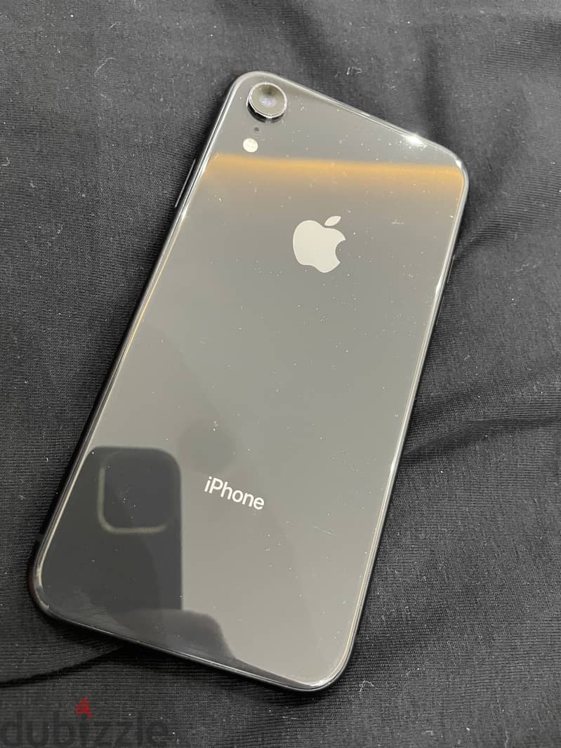 iPhone XR (64GB) refurbished (USA)  in excellent condition 8