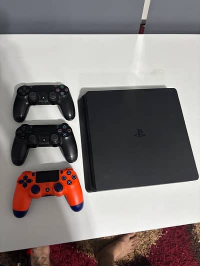 Playstation 4 Slim 1 TB