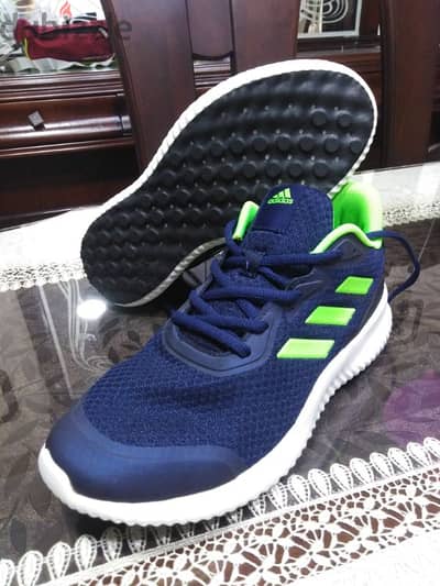 adidas original size 42