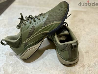 NEW PUMA Neutron Green