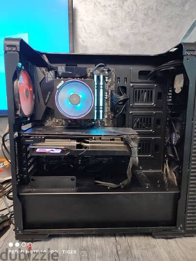 RYZEN7-3700X & RX5700XT GAMING X  PC بالكراتين كامله