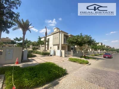 Villa Townhouse for sale 283m  in Cairo Festival City  ( CFC ) READY TO MOVE  Fully finished With furniture with private pool in fifth settlement